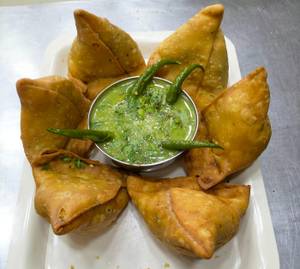 Samosa ( 5 Pcs)  Timing (8am-8.00Pm)