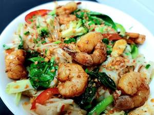 Thai Chilli Garlic Noodles Prawns