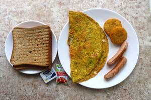 Omelette+ Chicken Sausage 2 + Hash Brown 2 + Toast