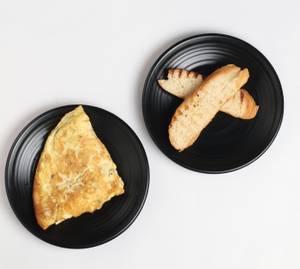 Tossed Bread Omelette With Bread Slice [2 Eggs]