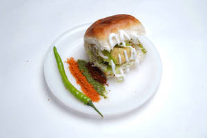 Mayonnaise vada Pav