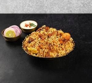 Kolkata Chicken 1kg Biryani With Raita And Salan 