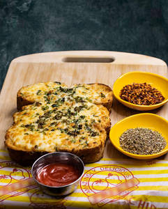 Cheese Maska Garlic Bread