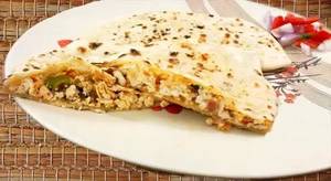 Paneer Stuffed Naan