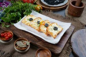 Garlic Bread With Cheese