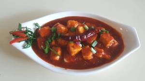 Paneer Hot Garlic Gravy(10Pcs)