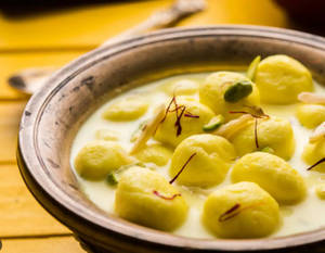 Angoor Basundi