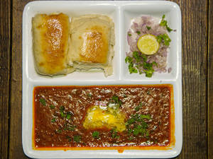 Butter Pav Bhaji