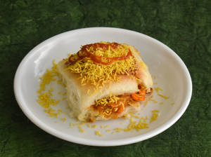 Sauce Cut Dabeli