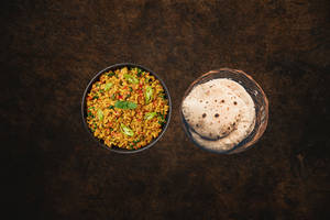 Paneer Bhujiya + 4 Tawa/ Tandoori Roti
