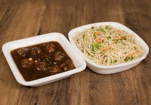 Hakka Noodles [300 ml] with Manchurian Gravy [300 ml] and Thums Up Soft Beverage [250 ml]