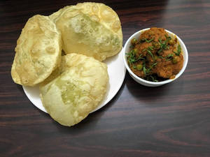 Macher Kochuri & Aloo Dom