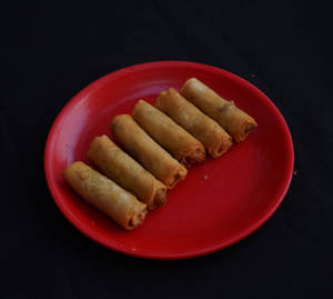 Corn Spring Roles (6 Pieces)