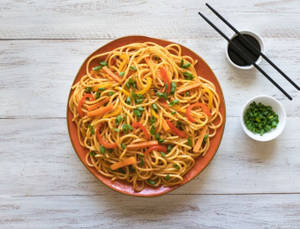 Veg Hakka Noodles 