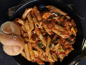 Veg Pasta [Primevera - Pink Sauce]