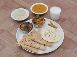 Gujarati Thali (economy)