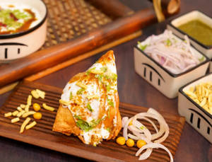 Dahi Samosa Chaat