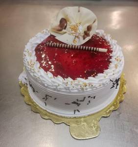 Strawberry Cake (500 gms)