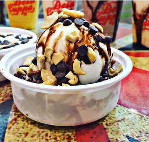 Brownie With Vanilla Ice Cream