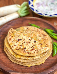 Mooli paratha
