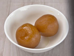 Gulab Jamun (2 Pcs)
