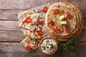 1pc Paneer Paratha With Curd & Pickle