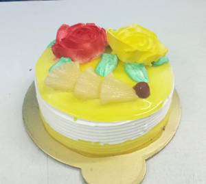 Rich Pineapple Cake                                                     