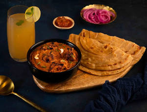 Murgh Tikke Ki Makhani And Tawa Paratha Meal (Serves 1)