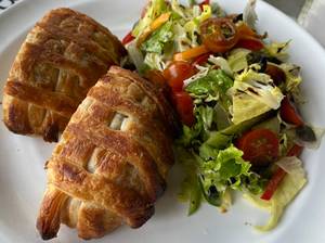 Tuscan Chicken Wellington 