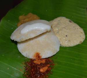 Ghee Idli (2 Pcs)
