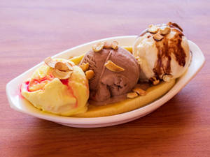 Banana Split Ice cream