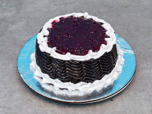 Chocolate Strawberry Cake (Half kg)