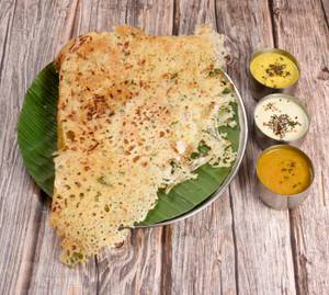 Onion Masala Rava Dosa