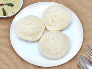 Dry Idli (2 Pcs)