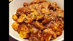 Mix Mushroom In Schezwan Sauce