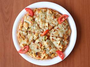 Pizza in Tandoor Paneer 