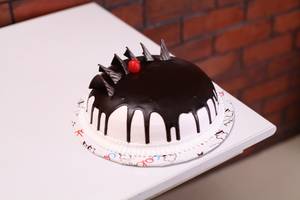 Eggless Choco Vanilla Cake (700 gms)
