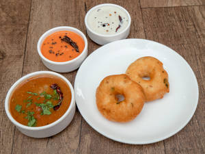 Medu Vada (2 Pcs)