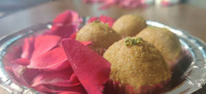 Besan Laddu                                                                                         