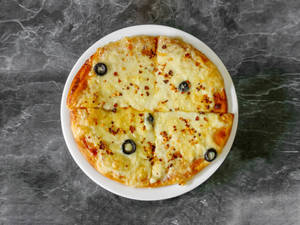 9" Cheese Capsicum Pizza