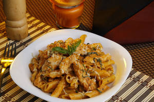 Penne Recco (red Sauce)