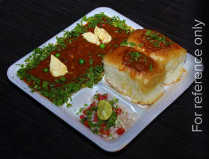 Cheese pav bhaji