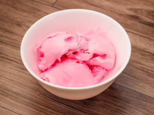 Cup Strawberry Ice cream