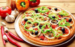 Regular Veg Lovers Pizza (Serves -1)