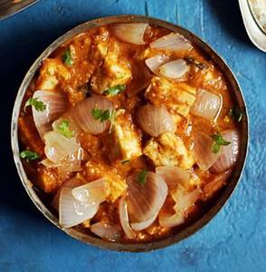Pammi Da Paneer-do-pyaza