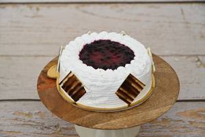 Eggless Blueberry Fresh Cream Cake