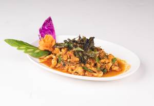 Pahd Prik Khing Gai (Chicken)