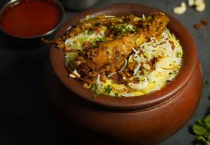 Handi Chicken Leg Biryani With Raita & Gravy