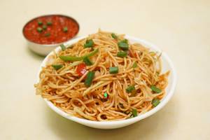 Veg Hakka Noodles