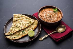 Dal Makhni Srvd With Butter Naan